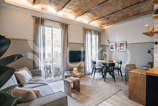 Affitto Piccolo appartamento  Carrer del consell de cent. Apartamento de 2 dormitorios en la nova esquerra de l' eixample