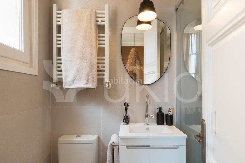 Foto 173a2a7c-ba0f-46e4-bcaa-c9b345645c0e. Lloguer apartament a Vila de Gràcia Barcelona