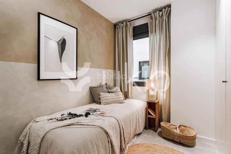 Foto 28ffe54f-8f5b-4a6b-8785-a7c8788c8dfa. Alquiler apartamento piso de 2 dormitorios con oficina en eixample esquerra en Barcelona