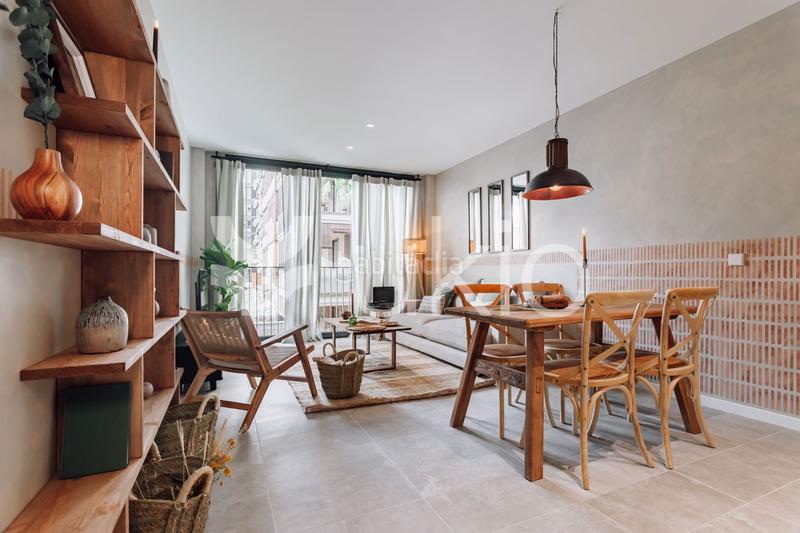 Foto 7a11685b-2972-4903-812e-e5a6ed93eca4. Alquiler apartamento piso de 2 dormitorios con oficina en eixample esquerra en Barcelona