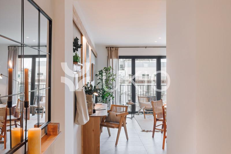 Foto 5247287f-198b-4c10-9588-6e8a74f8f945. Alquiler apartamento  de 3 habitaciones en eixample esquerra en Barcelona