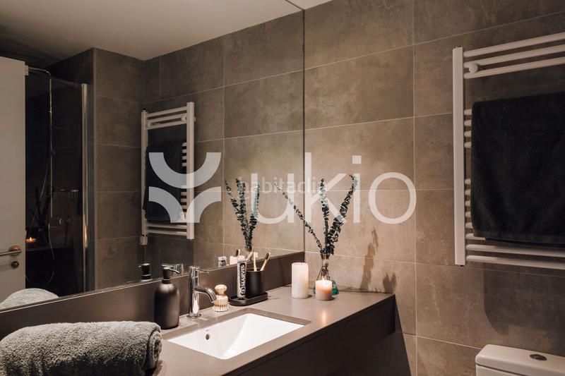 Foto f3ea2086-dcf5-4919-89dd-bf9add36f62d. Alquiler apartamento  de 3 habitaciones en eixample esquerra en Barcelona