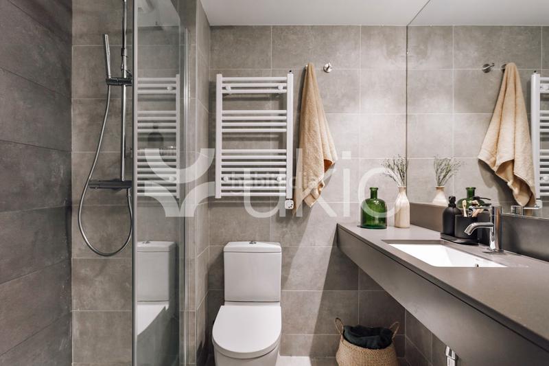 Foto 4c06ca72-afc9-4d02-bb83-7b6ea67aec4b. Alquiler apartamento  de 2 habitaciones y oficina en eixample esquerra en Barcelona