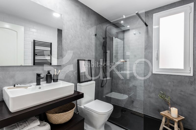 Foto 5def54c7-2d07-4389-aba7-17afe59c04ca. Lloguer apartament a Ríos Rosas-Nuevos Ministerios Madrid
