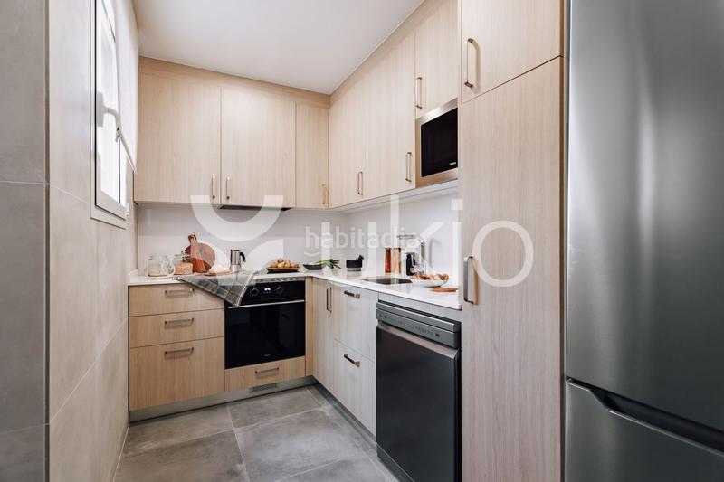 Foto 735b981b-329f-430a-84f2-82fda9d9a732. Alquiler apartamento  2 habitaciones en eixample dreta en Barcelona