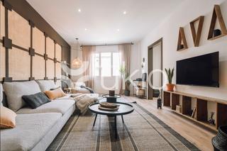 Lloguer Apartament  Carrer gran de gràcia. Apartamento de 3 dormitorios en gracia