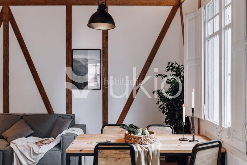 Foto b9f32e7a-0f84-455a-b121-63882c90dbcc. Location appartement dans Tres Torres Barcelona