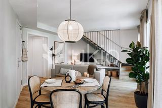 Lloguer Apartament  Carrer de tamarit. Piso de 3 dormitorios con balcón en eixample esquerra