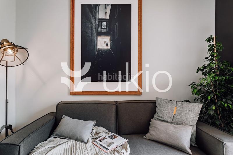 Foto 1181978d-2eae-4b12-989c-5578755cacf2. Location attique avec chauffage dans L´Antiga Esquerra de l´Eixample Barcelona