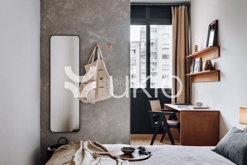 Foto 9885cc5b-6a19-45f7-b96a-524c58aa4e61. Location attique avec chauffage dans L´Antiga Esquerra de l´Eixample Barcelona