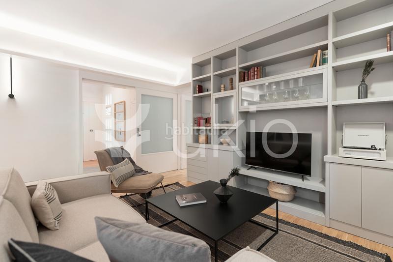 Foto 1f43c97a-918d-4fa4-8567-900f1b82b901. Alquiler apartamento  de 3 dormitorios con despacho y terraza en sant gervasi en Barcelona