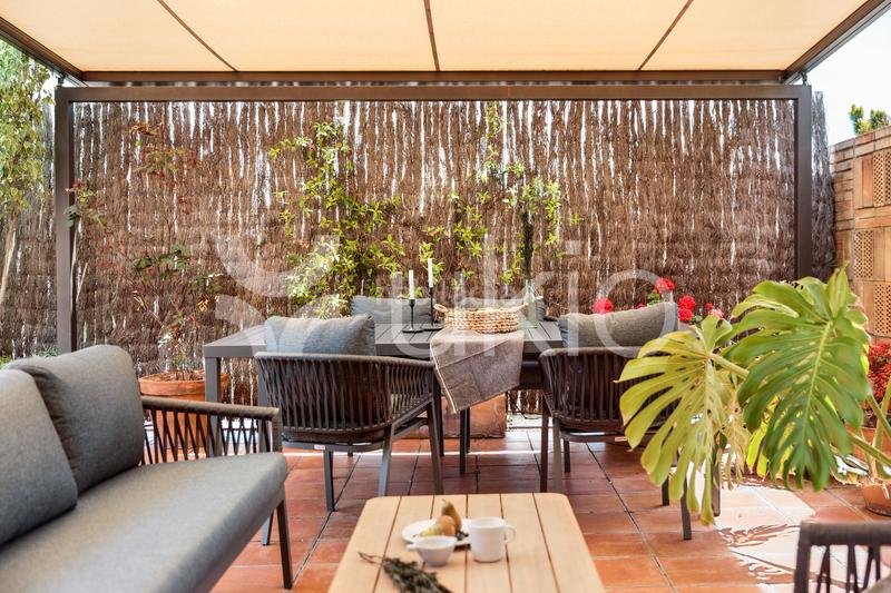 Foto 4dbe03e2-361a-4d66-bede-25ff52da3763. Alquiler apartamento  de 3 dormitorios con despacho y terraza en sant gervasi en Barcelona