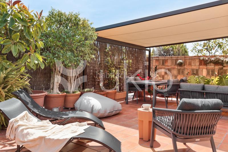 Foto 84c236d4-66bc-4b5b-bdde-f8b034efaf5f. Alquiler apartamento  de 3 dormitorios con despacho y terraza en sant gervasi en Barcelona