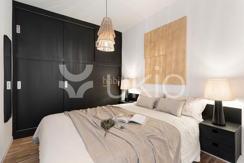 Foto f29209f9-8dbb-4136-9142-1f0d57733647. Alquiler apartamento  de 3 dormitorios con despacho y terraza en sant gervasi en Barcelona