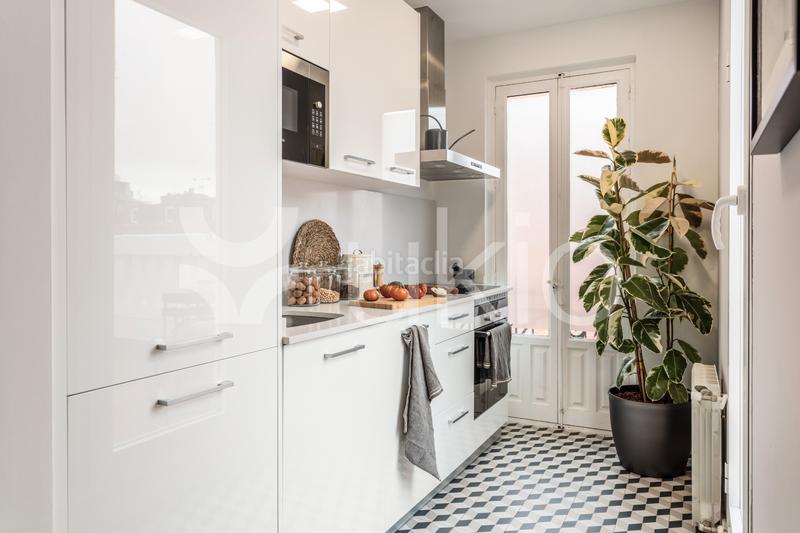 Foto 27cf2363-ba62-4fc0-8030-f535f0cd95d4. Alquiler apartamento  de 1 habitación con terraza en almagro en Madrid