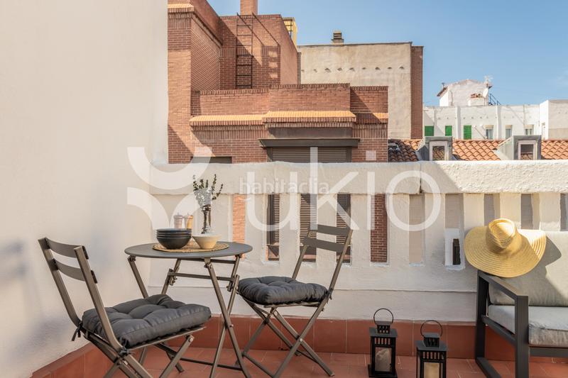Foto 64779729-de54-45a1-aa3a-2b8f2a7ac346. Alquiler apartamento  de 1 habitación con terraza en almagro en Madrid