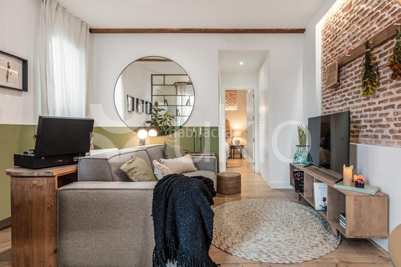 Foto 89792656-5c17-4d6b-a991-46668d84bccd. Alquiler apartamento  de 1 habitación con terraza en almagro en Madrid