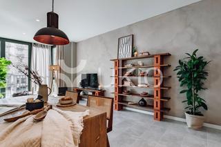 Alquiler Apartamento  Gran via de les corts catalanes. Apartamento de 2 habitaciones con terraza y oficina en eixample