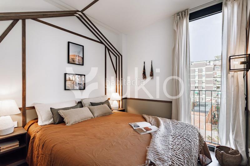 Foto 4895ab57-e7e6-44ef-a0e5-14d9e89c93c9. Alquiler apartamento  de 2 habitaciones y oficina en eixample esquerra en Barcelona
