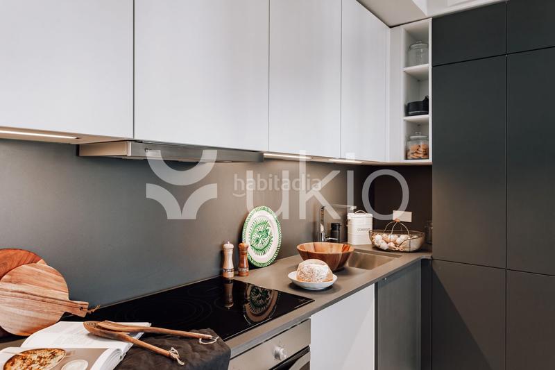 Foto 4c9106f8-0f19-4b6e-aa1d-084c6ef869d3. Alquiler apartamento  de 2 habitaciones y oficina en eixample esquerra en Barcelona