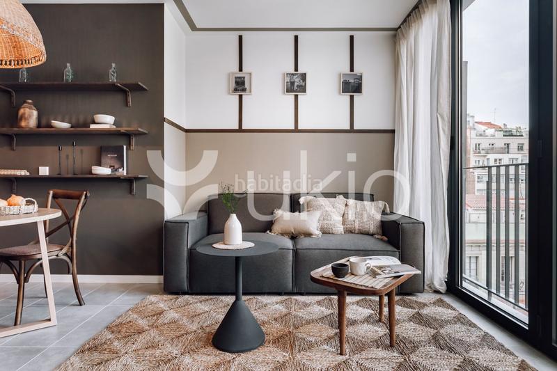 Foto eda45db6-f8cf-4ed3-bf6a-48fd70dfa183. Alquiler apartamento  de 2 habitaciones y oficina en eixample esquerra en Barcelona