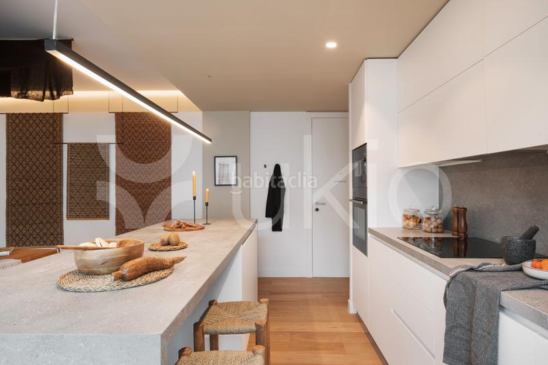 Foto 38527773-1f2e-4e4e-8b5d-2dc3f8915b3a. Location appartement avec piscine dans Vila de Gràcia Barcelona