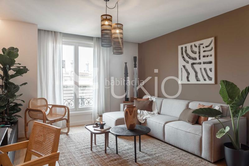 Foto 9883675b-51b0-4edf-8c95-ca3a416a2584. Rent apartment with heating pool in Dreta de l´Eixample Barcelona