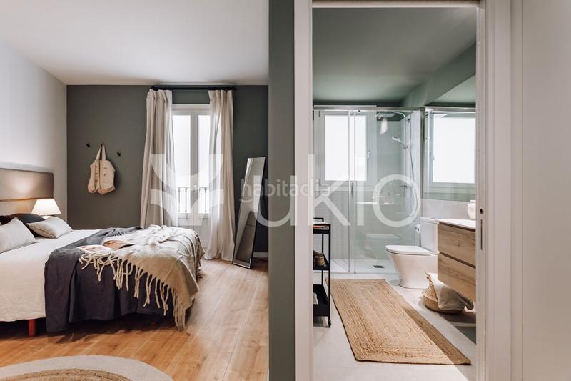 Foto 9b345c7b-d0be-4adc-ad96-d8470175466f. Alquiler apartamento  de 3 dormitorios con terraza en eixample esquerra en Barcelona