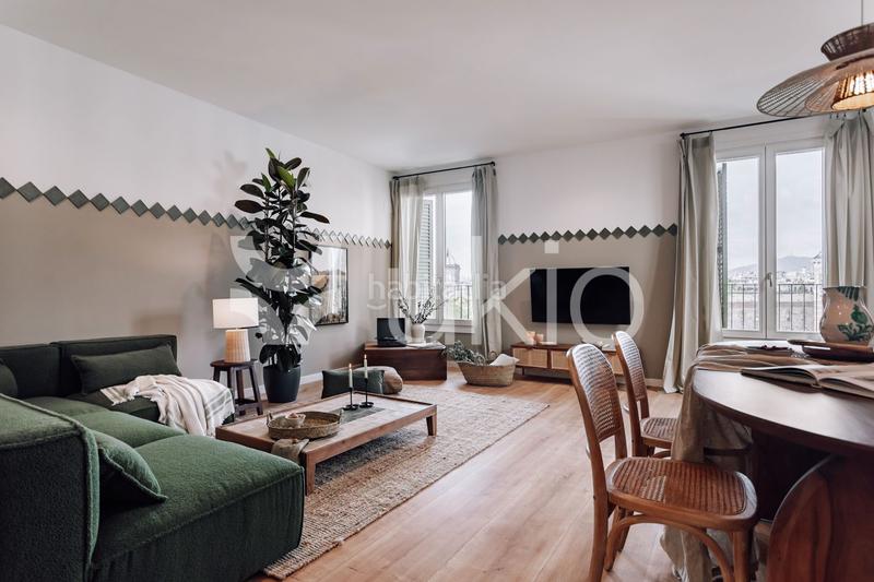 Foto a9467945-3fd2-4fc2-a021-97d0a879657f. Alquiler apartamento  de 3 dormitorios con terraza en eixample esquerra en Barcelona