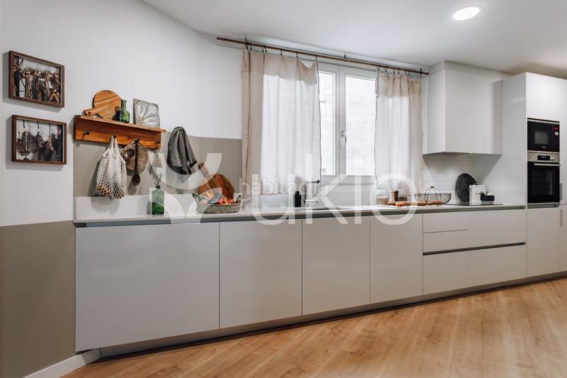 Foto cad696c4-d344-4792-933d-350a942a3806. Alquiler apartamento  de 3 dormitorios con terraza en eixample esquerra en Barcelona