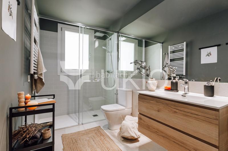Foto dfb148c1-b2e8-4e9d-906e-4a4fd096ebbe. Alquiler apartamento  de 3 dormitorios con terraza en eixample esquerra en Barcelona