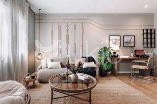 Affitto Piccolo appartamento  Plaza de olavide. Apartamento de 2 dormitorios en trafalgar