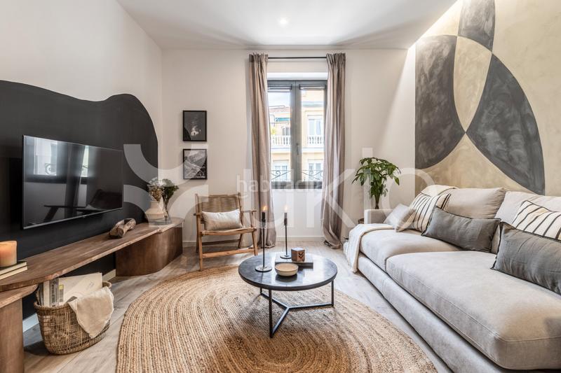 Foto bfa3aed4-ff23-4c4b-ac9e-59c853856dd8. Location appartement avec chauffage dans Trafalgar Madrid