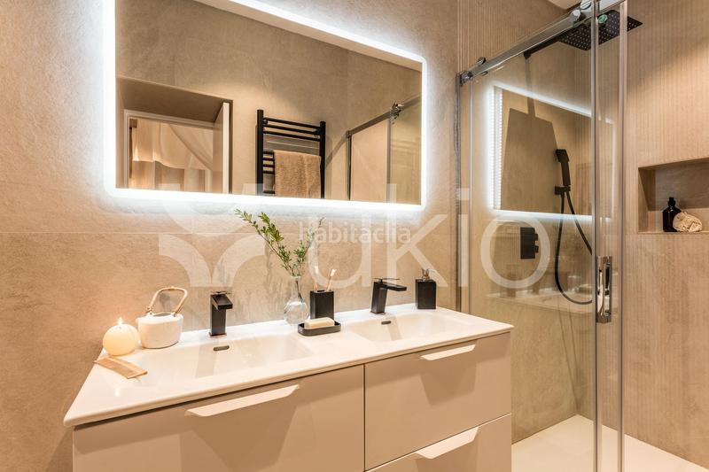 Foto 277164fc-752a-4e10-98b8-9d18de28ba53. Alquiler apartamento  de 3 dormitorios con balcón en Almagro en Madrid