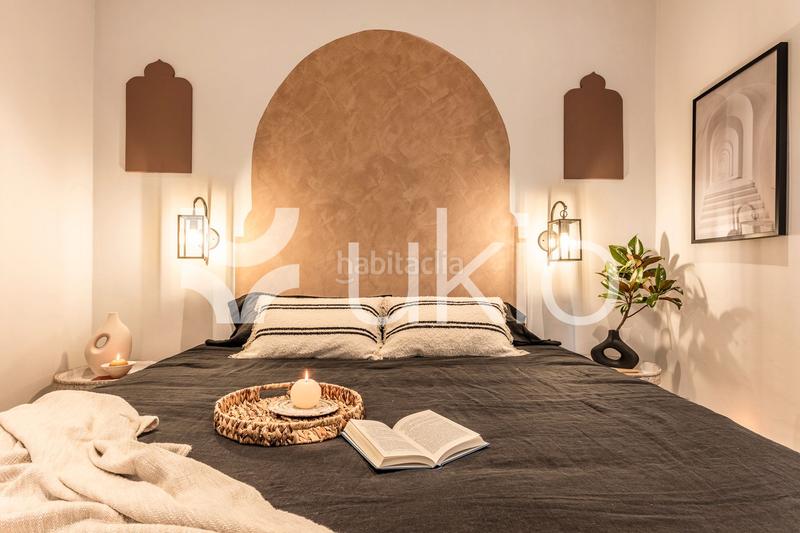 Foto 45c648b0-608a-4300-a86e-7b80193cda0a. Alquiler apartamento  de 3 dormitorios con balcón en Almagro en Madrid