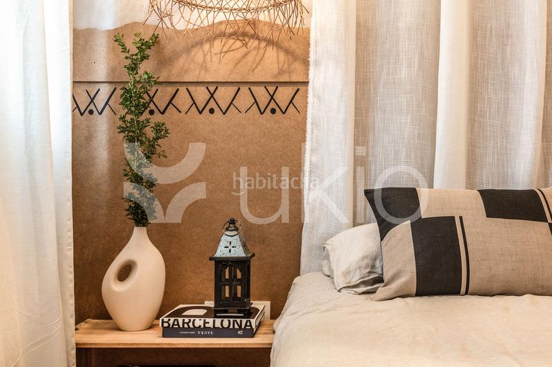 Foto 9abf08ae-4006-48c4-99ad-7a5c02b17f08. Alquiler apartamento  de 3 dormitorios con balcón en Almagro en Madrid