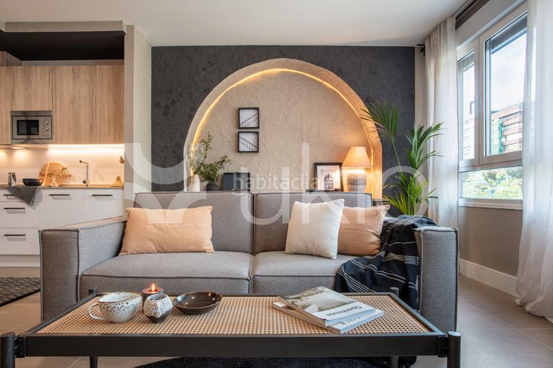 Foto 9641a2ff-ffeb-45e5-9bf9-74e6113a541e. Alquiler apartamento  de 1 dormitorio con terraza en ríos rosas en Madrid