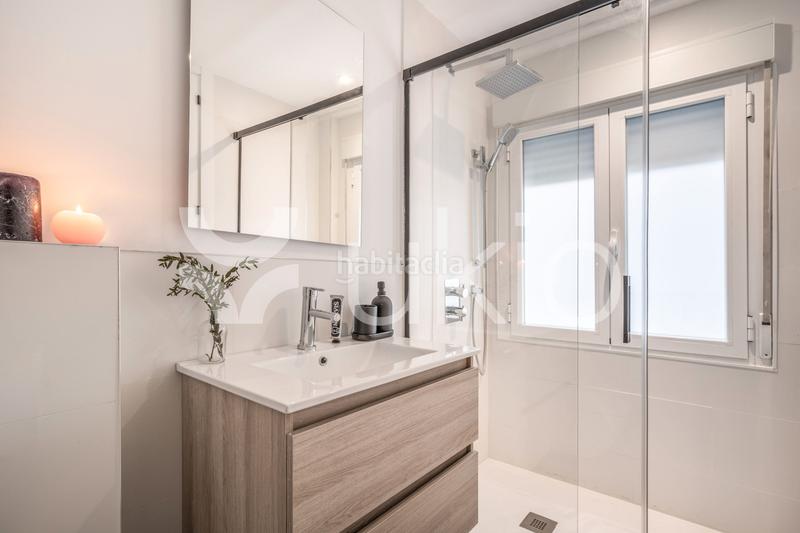 Foto 530b2439-29ca-4baf-9657-09de8d514909. Alquiler apartamento  de 3 dormitorios con balcón en tetuán en Madrid