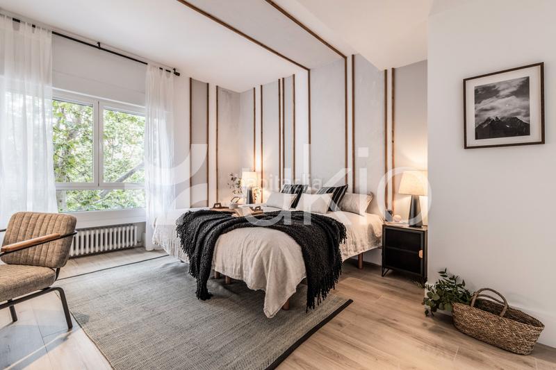 Foto b543848a-ba6c-4fd3-ae2e-e4a1182f3fba. Alquiler apartamento  de 3 dormitorios con balcón en tetuán en Madrid