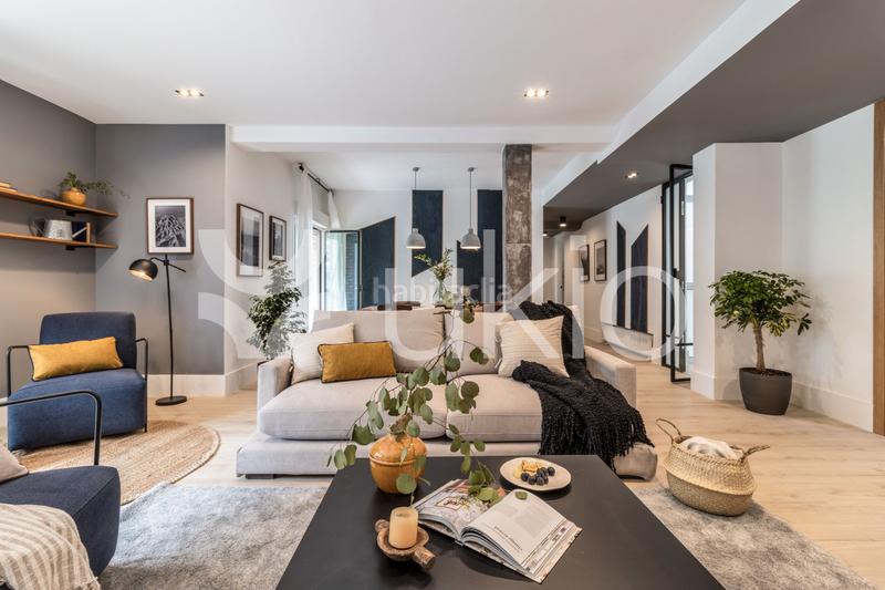 Foto f4e752d8-155f-4fb2-8ca9-1d1ddaa93840. Alquiler apartamento  de 3 dormitorios con balcón en tetuán en Madrid