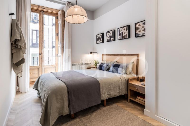 Foto 25cc6413-9922-4ade-990c-f8202c737148. Alquiler apartamento baquo - apartamento de 4 dormitorios en malasaña en Madrid