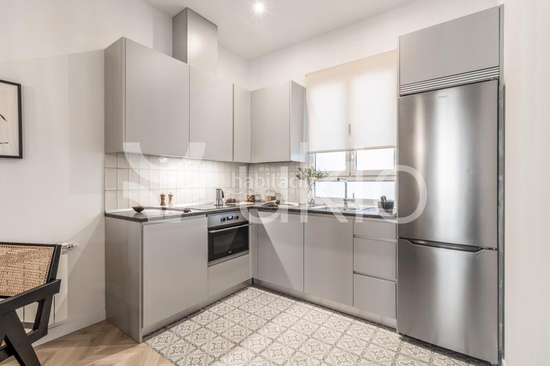 Foto 2d6b4c34-e8e4-470d-ac1f-e3973b95ec03. Alquiler apartamento baquo - apartamento de 4 dormitorios en malasaña en Madrid