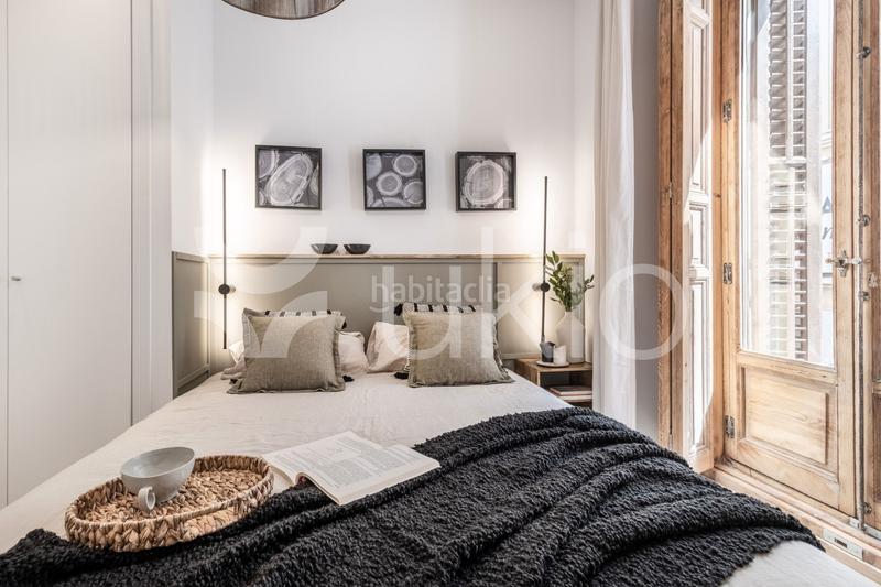 Foto 30d2de46-27c0-488f-a2e8-7a7133363fc2. Alquiler apartamento baquo - apartamento de 4 dormitorios en malasaña en Madrid