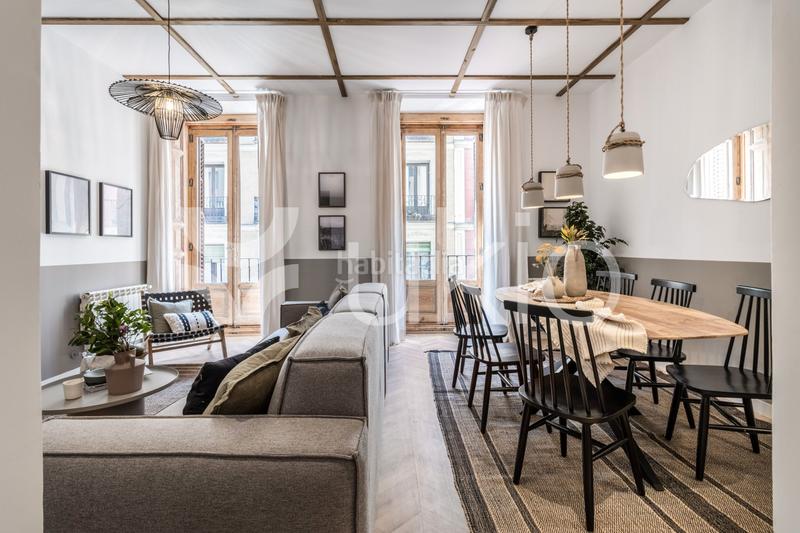 Foto 42b0ad16-704a-4b66-b9d1-b311b591e6a7. Alquiler apartamento baquo - apartamento de 4 dormitorios en malasaña en Madrid