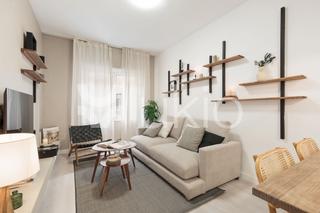 Alquiler Apartamento  Carrer de matilde díez. Apartamento de 3 dormitorios en sant gervasi