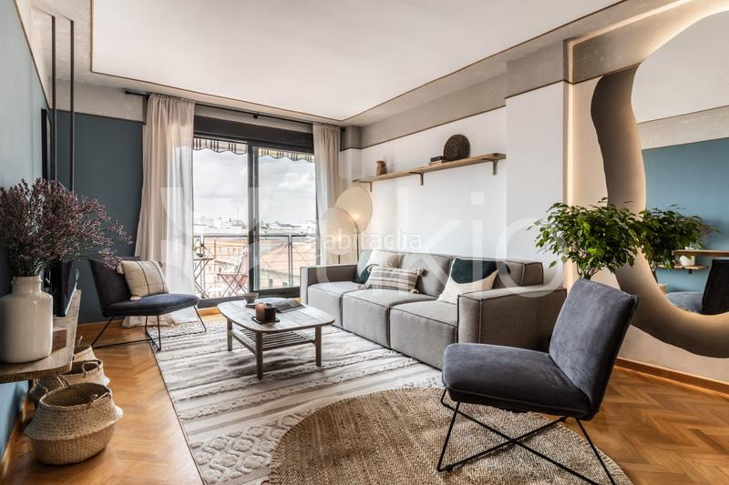 Foto f0a21c6c-d949-4d68-9b9f-eaa8d0335001. Affitto duplex con riscaldamento in Almagro Madrid