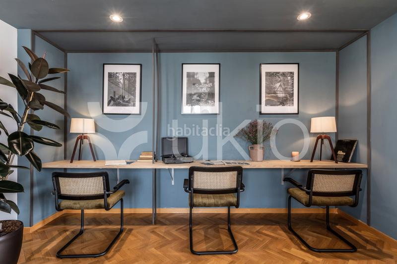 Foto c863b0de-f190-4a3a-a8ec-21e61f8ac988. Alquiler dúplex  de 3 dormitorios con terraza en Almagro en Madrid