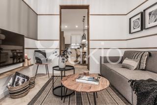 Miete Appartement  Calle de san andrés. Apartamento de 3 dormitorios en malasaña