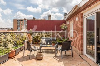 Lloguer Apartament  Avenida de brasil. Apartamento de 2 dormitorios con terraza en azca