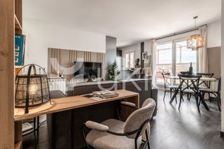 Rent Apartment  Avenida de brasil. Apartamento de 2 dormitorios con terraza en azca